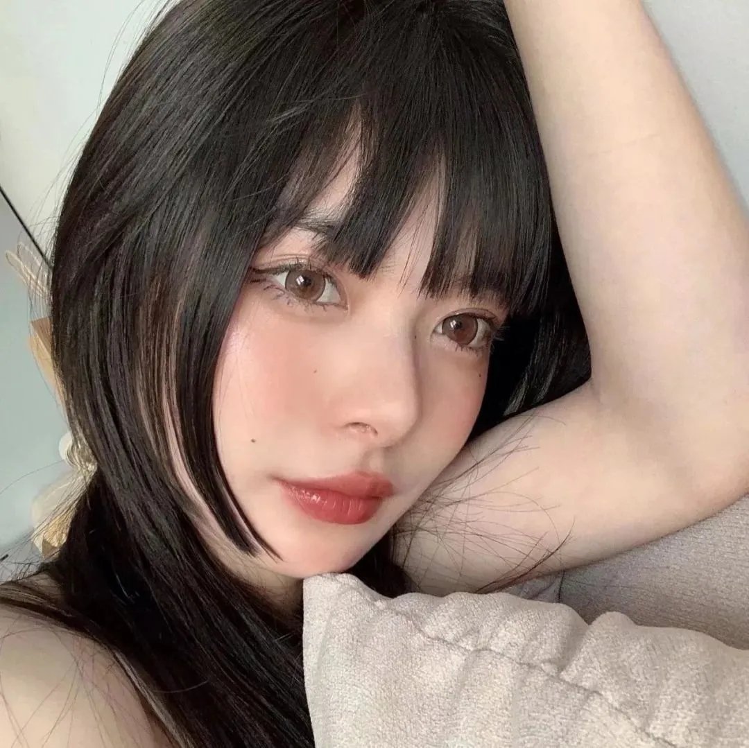 暗影王冠封面